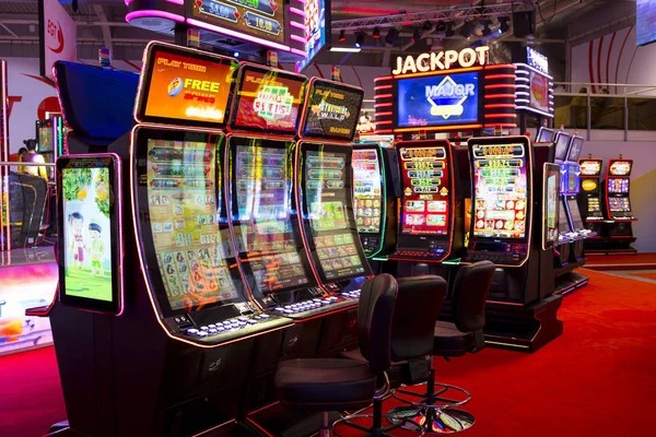 areaslot mobile app interface showing live football markets and casino tables on Android and iOS devices